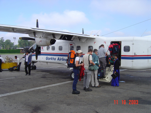 My letíme Fokkerem se společností Gorkha Airlines.