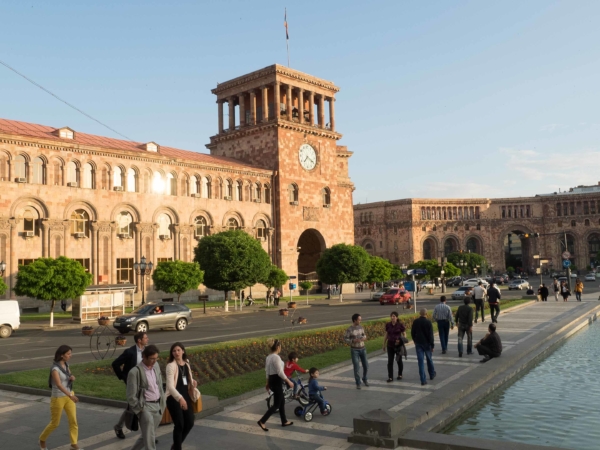 Asi hlavní náměstí v Jerevanu.