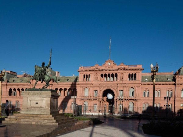 Casa Rosada - růžový dům - prezidentský palác.