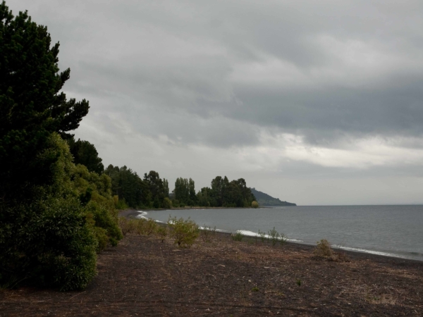 Směřujeme k Puerto Montt a jedeme okolo jezera (Lago) Llanquihue