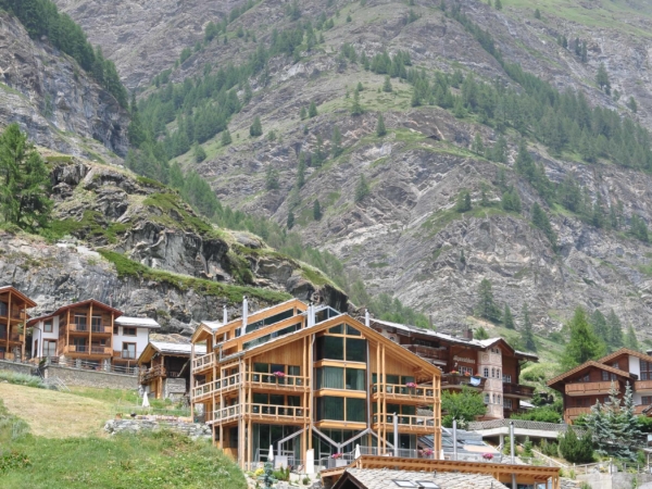 Stavby v Zermattu.
