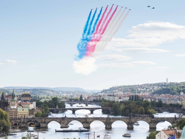 Red Arrows 1